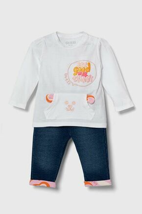 Komplet za dojenčka Guess bela barva - bela. Komplet majice in hlač za dojenčke iz kolekcije Guess. Model izdelan iz udobnega materiala.