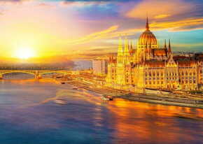ENJOY Puzzle Madžarski parlament ob sončnem zahodu