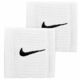 Trak za zapestje Nike 2-pack bela barva - bela. Trakovi za zapestje iz kolekcije Nike. Model izdelan iz tkanine s tehnologijo za odvajanje vlage.