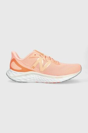 Tekaški čevlji New Balance Fresh Foam Arishi v4 oranžna barva - oranžna. Tekaški čevlji iz kolekcije New Balance. Model zagotavlja blaženje stopala med aktivnostjo.