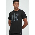 Bombažna kratka majica 47 brand MLB New York Yankees moška, črna barva - črna. Kratka majica iz kolekcije 47 brand, izdelana iz pletenine s potiskom. Model iz izjemno udobne bombažne tkanine.
