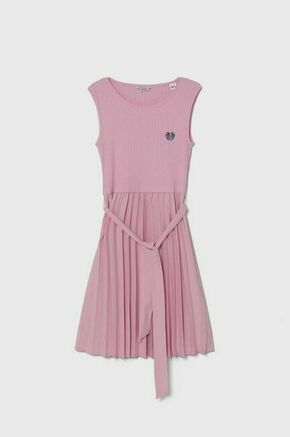 Otroška obleka Guess roza barva - roza. Otroški obleka iz kolekcije Guess. Model izdelan iz kombinacija dveh različnih materialov. Zelo elastičen material zagotavlja popolno svobodo gibanja.