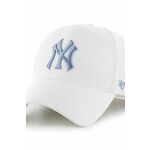 Kapa s šiltom 47 brand MLB New York Yankees bela barva, B-MVPSP17WBP-WHN - bela. Kapa s šiltom vrste baseball iz kolekcije 47 brand. Model izdelan iz pletenine z nalepko.