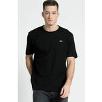 Kratka majica Lacoste moški, črna barva - črna. Kratka majica iz kolekcije Lacoste. Model izdelan iz enobarvne pletenine. Izjemno udoben material.
