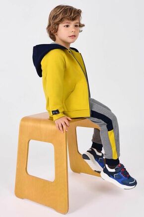 Otroška trenirka Mayoral rumena barva - rumena. Komplet trenirke iz kolekcije Mayoral. Model izdelan iz vzorčaste pletenine. Model iz izjemno udobne tkanine z visoko vsebnostjo bombaža.