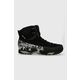 Čevlji Zamberlan Salathe Trek GTX moški, črna barva - črna. Čevlji iz kolekcije Zamberlan. Model z rebrastim podplatom Vibram®, ki omogoča dober oprijem na različnih površinah.