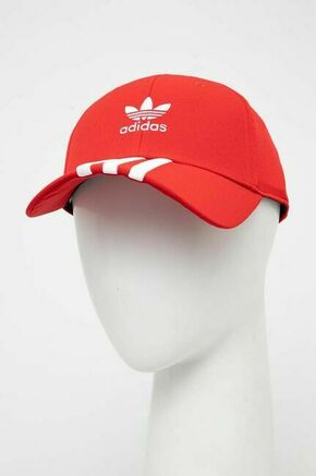 Kapa s šiltom adidas Originals rdeča barva - rdeča. Kapa s šiltom vrste baseball iz kolekcije adidas Originals. Model izdelan iz tkanine z nalepko.