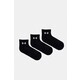 Nogavice Under Armour Performance 3-pack - črna. Dolge nogavice iz kolekcije Under Armour. Model izdelan iz elastične pletenine z visoko vsebnostjo bombaža. V kompletu so trije pari.