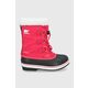 Otroške snežke Sorel rdeča barva - rdeča. Zimski čevlji iz kolekcije Sorel. Podloženi model, izdelan iz kombinacije tekstilnega in sintetičnega materiala.