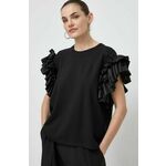 Kratka majica Custommade ženski, črna barva - črna. Kratka majica iz kolekcije Custommade, izdelana iz kombinacije pletenine in tkanine. Model iz izjemno udobne tkanine z visoko vsebnostjo viskoze.