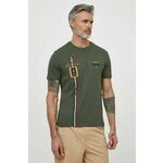 Bombažna kratka majica Aeronautica Militare moški, zelena barva - zelena. Kratka majica iz kolekcije Aeronautica Militare, izdelana iz pletenine z nalepko. Model iz izjemno udobne bombažne tkanine.