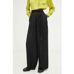 Hlače Answear Lab ženski, črna barva - črna. Lahkotne hlače iz kolekcije Answear Lab. Model izdelan iz enobarvne tkanine. Kolekcija je na voljo izključno na Answear.si.