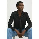Majica Answear Lab ženska, črna barva - črna. Bluza iz kolekcije Answear Lab izdelana iz tanke, rahlo elastične tkanine. Model iz mehke in zračne tkanine je idealen za toplejše letne čase.