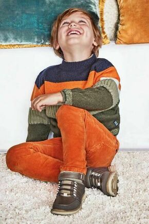 Otroški pulover Mayoral zelena barva - zelena. Otroške Pulover iz kolekcije Mayoral. Model z okroglim izrezom