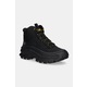 Superge CAT Footwear INTRUDER GALOSH 2.0 MID WP - črna. Superge iz kolekcije CAT Footwear, izdelane iz kombinacije nubuk usnja in sintetičnega materiala. Model z gumijastim podplatom, ki je trpežen in odporen na poškodbe.