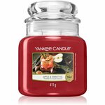 Yankee Candle Aromatična sveča Classic medium Apple & Sweet Fig 411 g