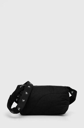 Torbica Calvin Klein Jeans črna barva - črna. Srednje velika torbica iz kolekcije Calvin Klein Jeans. Model na zapenjanje