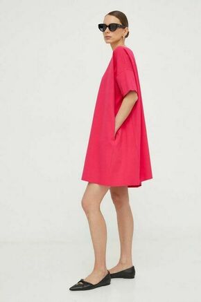 Obleka Liviana Conti roza barva - roza. Obleka iz kolekcije Liviana Conti. Model izdelan iz enobarvne pletenine. Model iz izjemno udobne tkanine z visoko vsebnostjo viskoze.