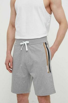 Bombažne kratke hlače BOSS siva barva - siva. Kratke hlače iz kolekcije BOSS. Model izdelan iz pletenine. Model iz zračne bombažne tkanine.