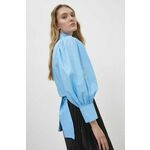 Bombažna srajca Answear Lab ženska - modra. Srajca iz kolekcije Answear Lab, izdelana iz enobarvne tkanine. Model iz tankega materiala je idealen za toplejše letne čase.