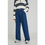 Kavbojke Tommy Jeans ženski - modra. Kavbojke iz kolekcije Tommy Jeans dad kroja, z nizkim pasom. Model izdelan iz iz udobnega, rahlo elastičnega denima.