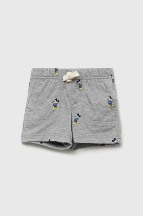 Bombažne kratke hlače za dojenčke GAP x Disney siva barva - siva. Kratke hlače za dojenčka iz kolekcije GAP. Model izdelan iz mehke pletenine. Nežen material
