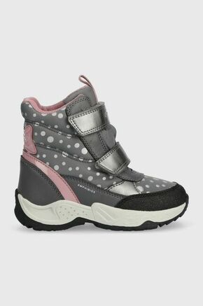 Otroški zimski škornji Geox siva barva - siva. Zimski čevlji iz kolekcije Geox. Delno podloženi model izdelan iz kombinacije tekstilnega materiala in ekološkega usnja.