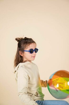Otroška sončna očala Ki ET LA RoZZ - modra. Otroška sončna očala iz kolekcije Ki ET LA. Model z enobarvnimi stekli in okvirji iz plastike. Imajo filter UV 400.