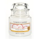 Yankee Candle Snow in Love Classic klasična majhna dišeča sveča