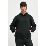 Bombažen pulover New Balance ženski, črna barva, s kapuco, WT41537BK - črna. Pulover s kapuco iz kolekcije New Balance, izdelan iz tanke, rahlo elastične pletenine. Model iz izjemno udobne bombažne tkanine, ki je zračna.