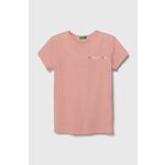Otroška bombažna kratka majica United Colors of Benetton roza barva - roza. Otroške lahkotna kratka majica iz kolekcije United Colors of Benetton. Model izdelan iz pletenine, prijetne na otip. Model iz izjemno udobne bombažne tkanine.