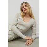 Volneni pulover By Malene Birger ženski, bež barva - bež. Pulover iz kolekcije By Malene Birger. Model z V izrezom, izdelan iz tanke pletenine.