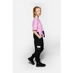 Otroške hlače Coccodrillo črna barva - črna. Otroški cargo hlače iz kolekcije Coccodrillo. Model izdelan iz enobarvnega materiala.