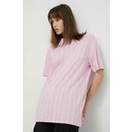 Bombažna kratka majica Karl Kani ženski, roza barva - roza. Kratka majica iz kolekcije Karl Kani, izdelana iz vzorčaste pletenine. Model iz zračne bombažne tkanine.