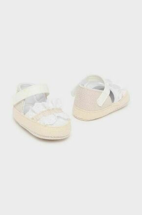 Čevlji za dojenčka Mayoral Newborn bela barva - bela. Čevlji za dojenčka iz kolekcije Mayoral Newborn. Model izdelan iz tekstilnega materiala.