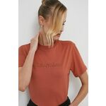 Bombažna kratka majica Calvin Klein ženski, rjava barva - oranžna. Kratka majica iz kolekcije Calvin Klein, izdelana iz elastične pletenine. Model iz izjemno udobne bombažne tkanine.