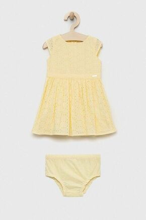 Otroška bombažna obleka Guess rumena barva - rumena. Obleka iz kolekcije Guess. Nabran model izdelan iz tkanine.