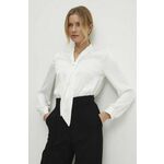 Majica Answear Lab ženska, bela barva - bela. Bluza iz kolekcije Answear Lab izdelana iz tanke, rahlo elastične tkanine. Model iz mehke in zračne tkanine je idealen za toplejše letne čase.