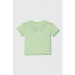 Otroška kratka majica adidas zelena barva - zelena. Otroške kratka majica iz kolekcije adidas, izdelana iz pletenine. Model iz izjemno udobne tkanine z visoko vsebnostjo bombaža.