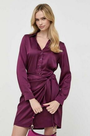 Obleka Guess vijolična barva - vijolična. Obleka iz kolekcije Guess. Model izdelan iz enobarvne tkanine. Zaradi vsebnosti poliestra je tkanina bolj odporna na gubanje.