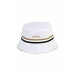 Obojestranska bombažna otroška kapa BOSS bela barva - bela. Otroške klobuk iz kolekcije BOSS. Model z ozkim robom, izdelan iz materiala z nalepko.