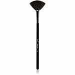 Sigma Beauty Face F42 Strobing Fan™ Brush čopič za osvetljevalec 1 kos
