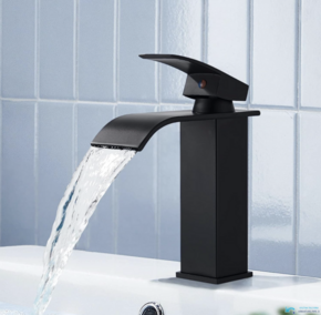 Kopalniška armatura za umivalnik z obliko slapa | Predstavljamo vam elegantna kopalniška pipa EYN 103 (Barva - zaključni sloj: Črna