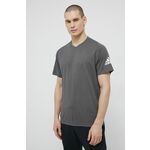 T-shirt adidas moški, siva barva - siva. T-shirt iz kolekcije adidas. Model izdelan iz tanke, elastične pletenine.