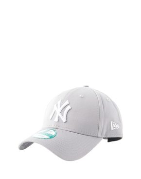 New Era kapa League Yankees - siva. Kapa s šiltom vrste baseball iz kolekcije New Era. Model izdelan iz enobarvnega materiala z vstavki.