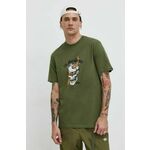 Bombažna kratka majica Quiksilver moški, zelena barva - zelena. Kratka majica iz kolekcije Quiksilver, izdelana iz pletenine s potiskom. Model iz izjemno udobne bombažne tkanine.
