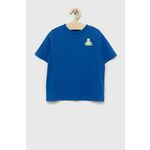 Otroška bombažna kratka majica GAP - modra. Otroške lahkotna kratka majica iz kolekcije GAP, izdelana iz tanke, elastične pletenine. Model iz izjemno udobne bombažne tkanine.