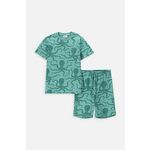 Otroška bombažna pižama Coccodrillo zelena barva - zelena. Otroški pižama iz kolekcije Coccodrillo. Model izdelan iz vzorčaste pletenine. Izjemno udobna tkanina z visoko vsebnostjo bombaža.