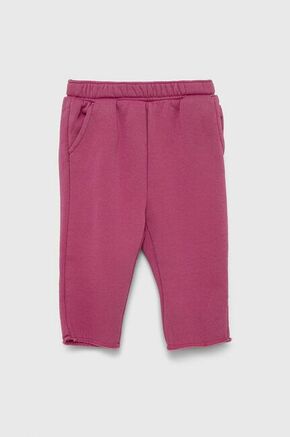 GAP otroške hlače - roza. Otroške hlače iz kolekcije GAP. Model narejen iz tanka