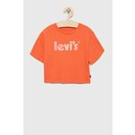 Levi's bombažna otroška majica - oranžna. T-shirt iz zbirke Levi's. Model narejen iz tanka, rahlo elastična tkanina.